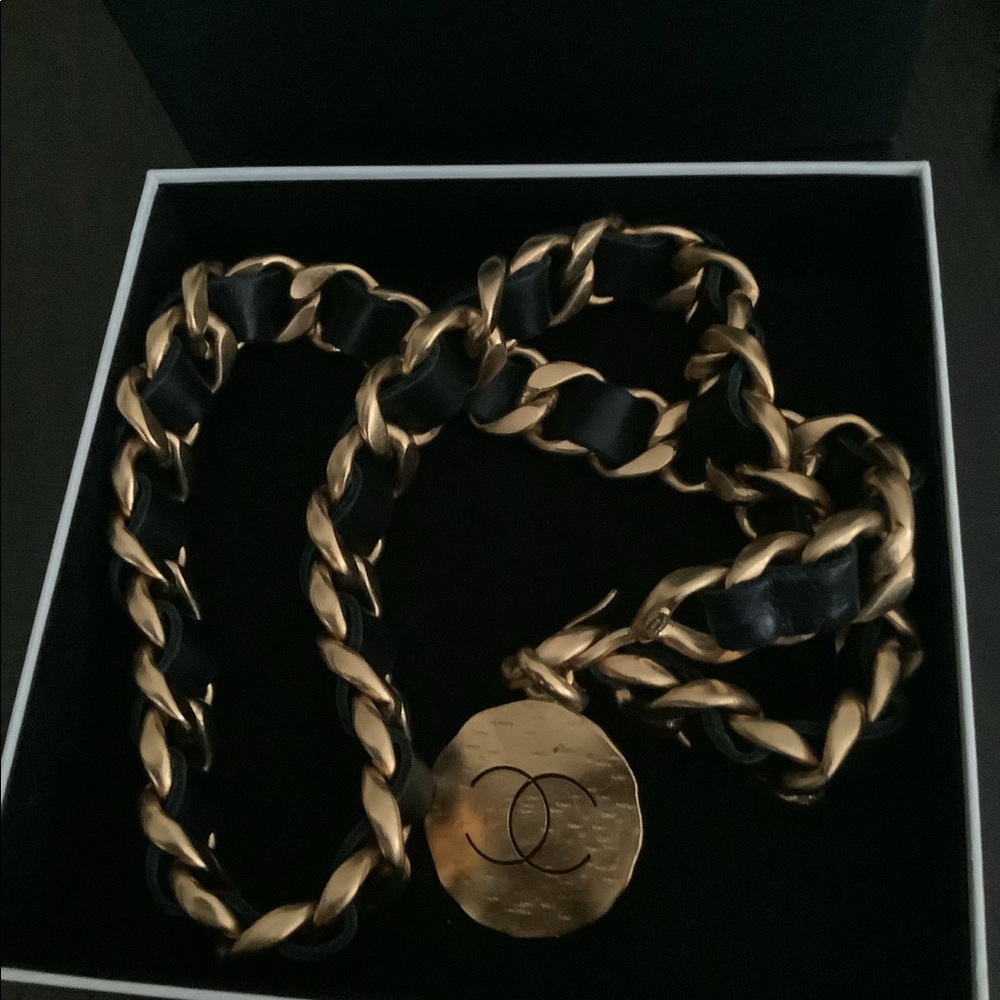 Chanel chain belt - Picture 4 of 5